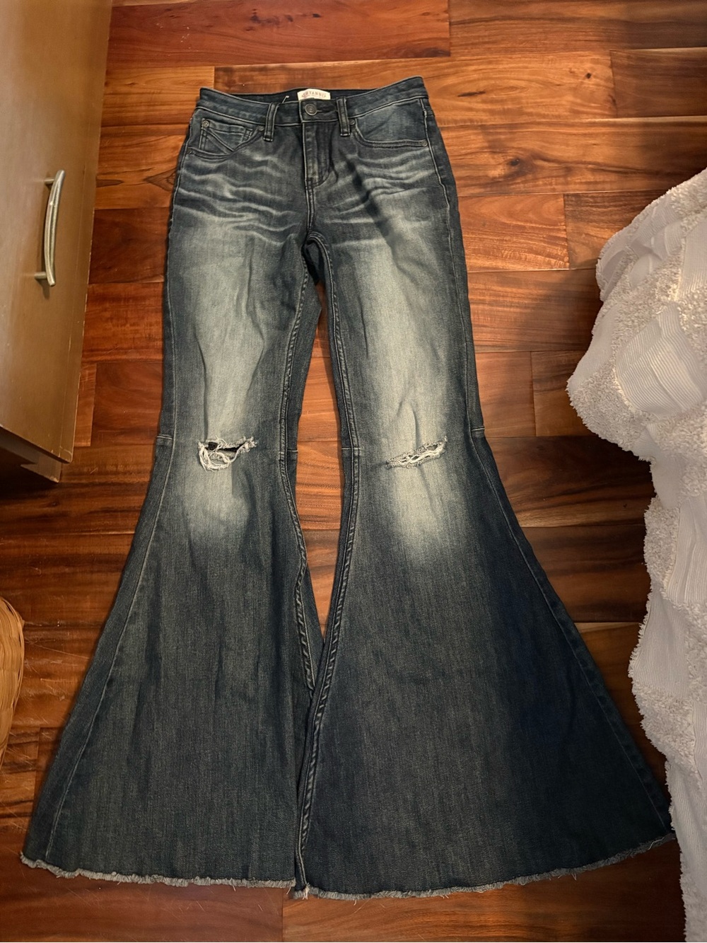 Shyanne Dark Wash Super Flare Jeans 27x34 Distressed Bell Bottom Raw Hem (1022)